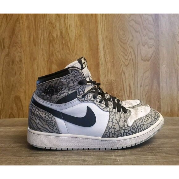 Nike Air Jordan 1 Retro High OG Shoes "Elephant Print" Youth Size 5.5Y - Picture 1 of 11